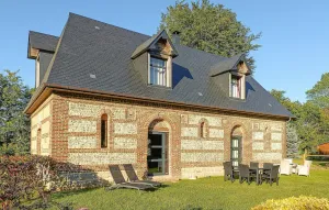 Image of Stunning Home In Paluel With Wifi