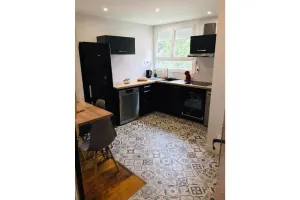 Image of Apt,55m2, Refait à Neuf,?tout Confort,wifi