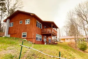 Image of Charming dog-friendly duplex with lakefront access and dock - great location