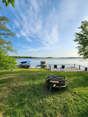 Image of Lake Front, Pontoon, Bunk House