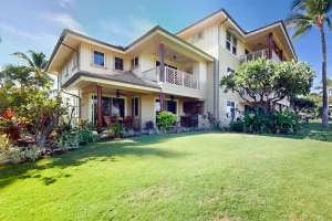 Image of Top level home w\/ golf course view, shared pool, hot tub, & open-air gym