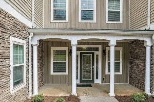 Image of Spacious Condo on Lake Sinclair