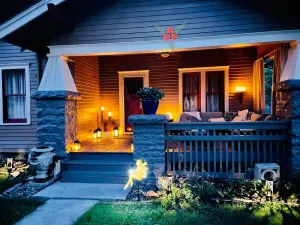 Image of Providence House ~ a charming bungalow with rustic elegance!