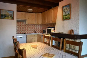 Image of 2nd floor, balcony, fireplace or stove, parking, tv, ski locker, 51m², Le Grand Bornand