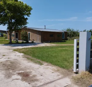 Image of Cabane de l'estuaire de la Gironde swimming pool and spa
