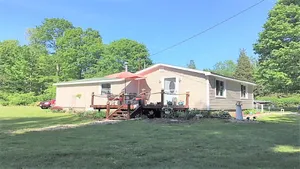 Image of Cozy Cottage-Huge Yard -Walk to Beach, Close to Bike Path-Family Fun!-Sleeps 7 !
