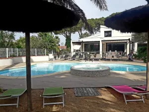 Image of appt*** villa 2 floor \"PALAMOS\" in Clos du Mas la Senia swimming pool to share