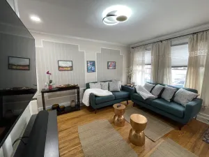 Image of Modern & Cozy Cntr Square Townhouse Gem from 1854