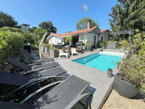 Image of BIDART BIARRITZ ILBARRITZ WALKING BEACH SWIMMING POOL QUIET