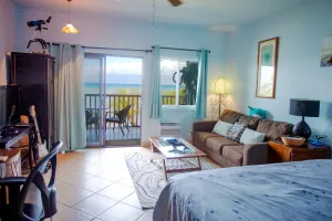 Image of Romantic Maui Getaway, 25' from the Ocean ~ Relax with the Sun, Wind and Waves