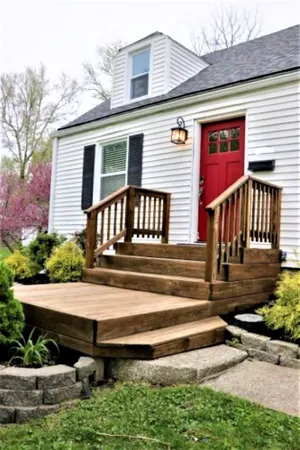 Image of Cheerful 3 bedroom fully renovated cottage home