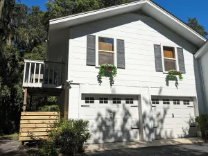 Image of Peaceful Beaufort guest house, perfect for couples or families