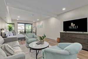 Image of LUX at Craftsman - Heart of Old Town Studio 1