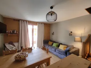 Image of 200m from shops, 2nd floor, view mountain, swimming pool, balcony, parking, tv, ski locker, 50m²