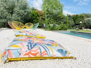Image of House in Provence with pool and gym