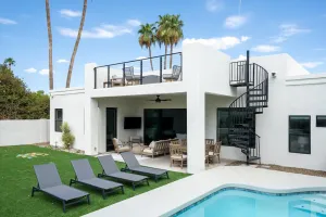 Image of Tranquil oasis near Old Town, hot tub, mountain views