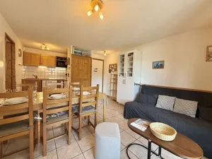 Image of Cozy 3-Bed Apartment in Flumet with Balcony, Parking, and Free Wi-Fi