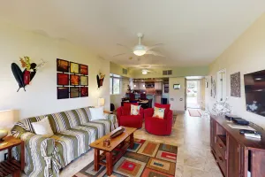 Image of Wonderful home with central AC, heated pool & hot tub - close to dining