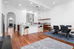 Image of Luxury Stay 5 Mins From CBD - 3Bdrm, 2Bthrm