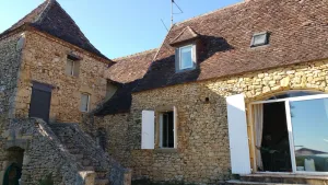Image of STONE HOUSE WITH MAGNIFICENT OPEN VIEWS AND COVERED POOL
