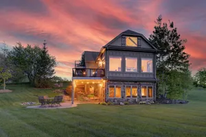Image of Luxury Vacation Home on with Awesome Lake Views!