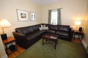 Image of Back Cove Charmer Close to Everything
