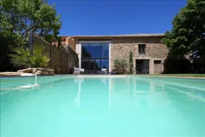 Image of Renovated Provençal farmhouse in a quiet environment, with pool
