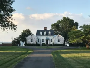 Image of PROMO 8.20% WEEKLY AND 27.71% MONTHLY DISCOUNT!\nRelax on the Rappahannock