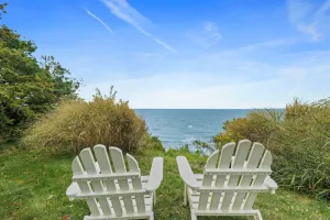 Image of Stunning Oceanview: Walk to Private Beach