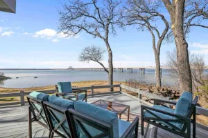 Image of Rare Modern Beachfront Lake House on Lewisville Lake with Hot Tub, Deck & BEACH