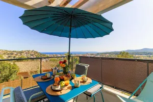 Image of Flat with Sea View for 6 people