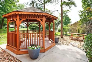 Image of Frank H McClung Museum Tour! 4 Pet-friendly Suites w\/ Kitchen & FREE Parking!