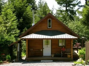 Image of Arcata---Cozy, Newer Cabin in the Redwoods with Hot tub