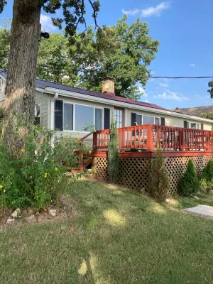 Image of 2 bed 2 bath water front lake home