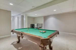 Image of Luxury 4 Beds\/3.5bath house with pool table