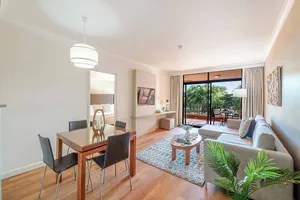 Image of 'Harbour Highlight' Poolside Living on Esplanade