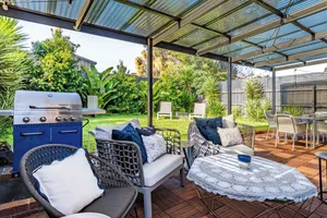 Image of The Avenues. This many reviews can’t be wrong. 4 bed 2 bath king bed A\/C wifi