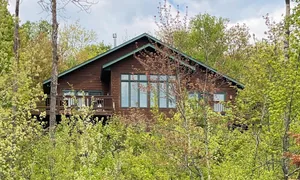 Image of Peaceful scenic cabin