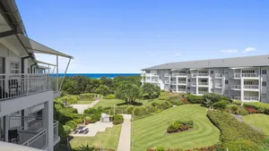 Image of Resort on the Beach 4302 with resort Pool