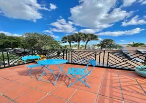 Image of The Pearl - Rooftop Patio, Bright, Open Loft