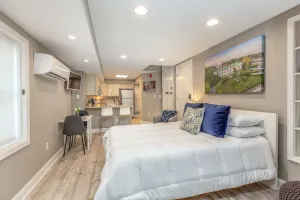 Image of Premium Studio in Historic District, Walking Distance to Restaurants & Shops!