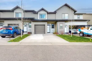 Image of Stylish, dog-friendly retreat with grill & washer\/dryer - near skiing & hiking