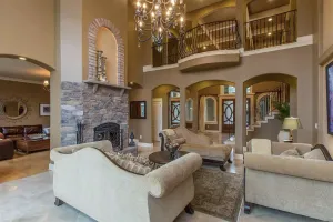 Image of Beautiful Country Villa on 5 acres, 5 minutes to downtown