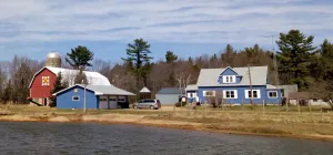 Image of Clean, renovated country home near Lake DuBay, Stevens Point\/Wausau