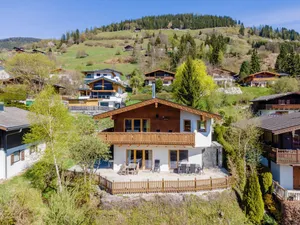 Image of Sunny, quiet chalet with grand panorama