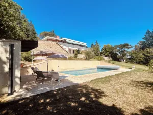 Image of Maison Architecte Située sur les Hauteurs D'un Charmant Village Médiéval du LOT