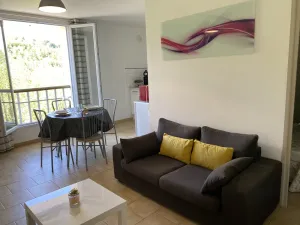 Image of 2 Rooms in the heart of Provence