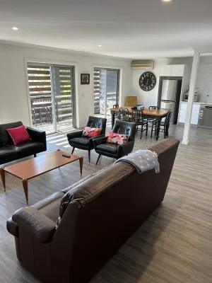 Image of Large CBD Apartment Dubbo- Sleeps 7 with 2 Bathrooms