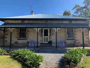 Image of Tickles Cottage in a beautiful Rural Setting