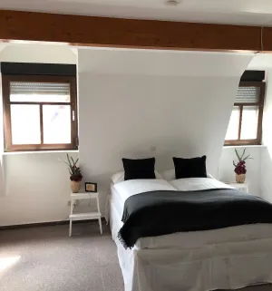Image of Großzügige Lichtdurchflutete Ferienwohnung mit Viel \"weinerleben\"